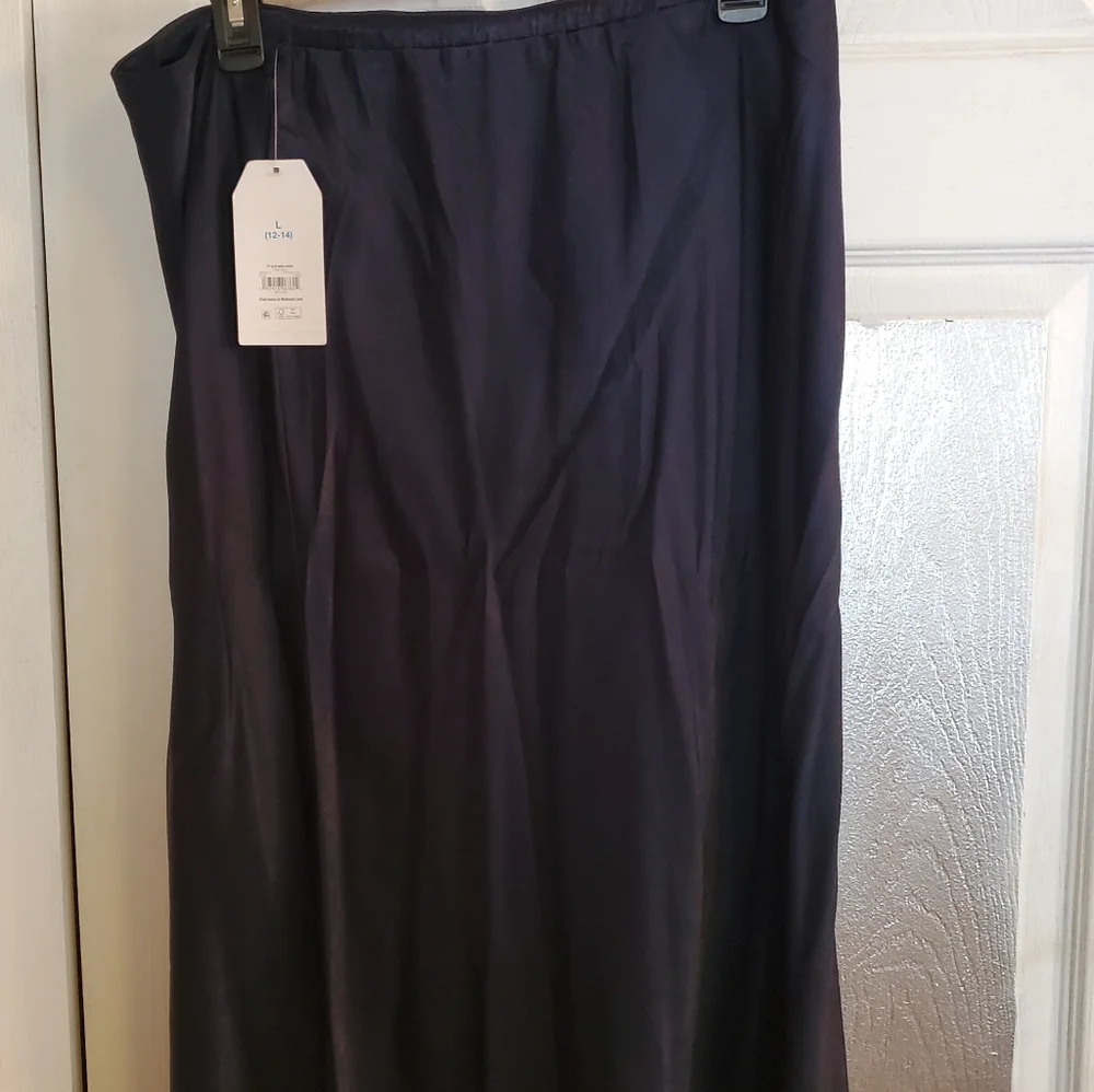 Time And True Navy Slip Skirt S Lg